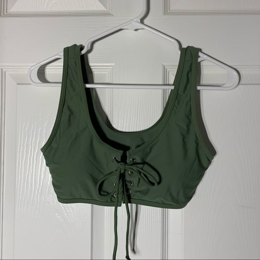 Zaful Bikini Top Adjustable Front Size MEDIUM